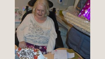 Arnold Resident celebrates 80th birthday with video call
